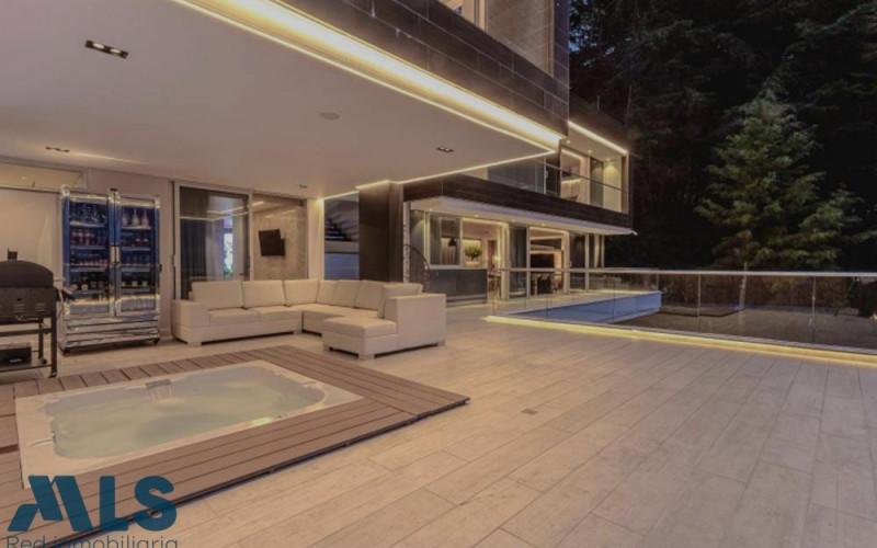 Casa en Medellín en Las Palmas