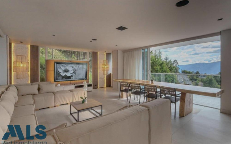 Casa en Medellín en Las Palmas