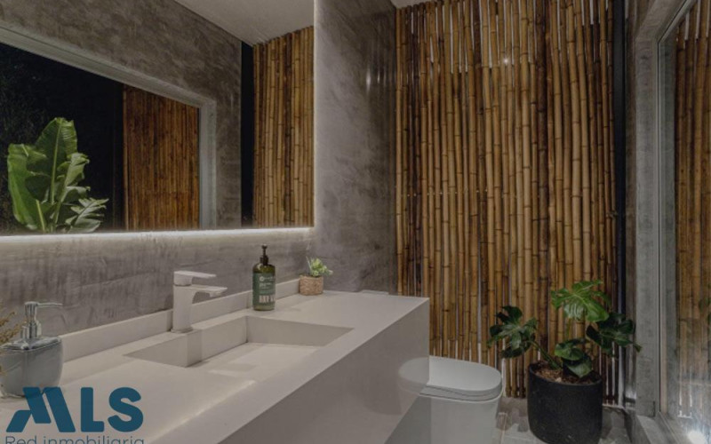 Casa en Medellín en Las Palmas