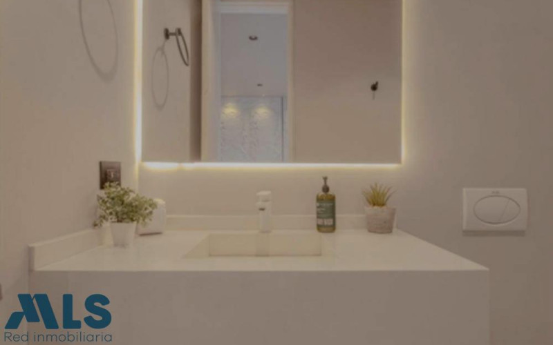 Casa en Medellín en Las Palmas