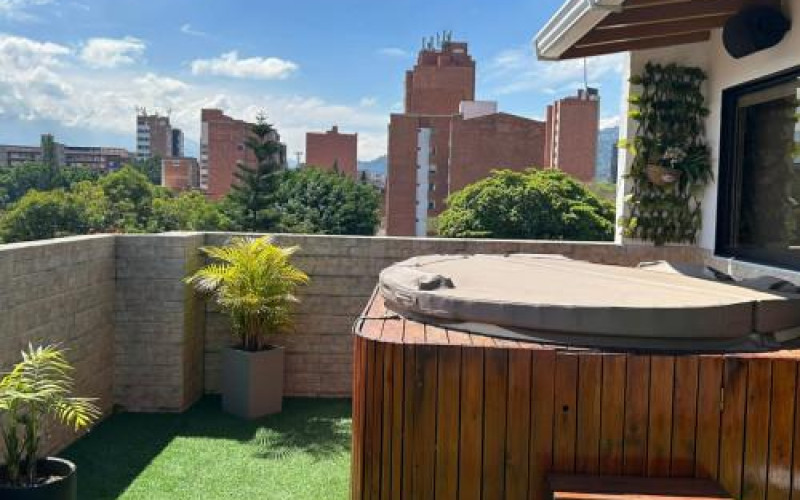 Luxury duplex penthouse in Laureles – 182 m² REMAX MEDELLÍN