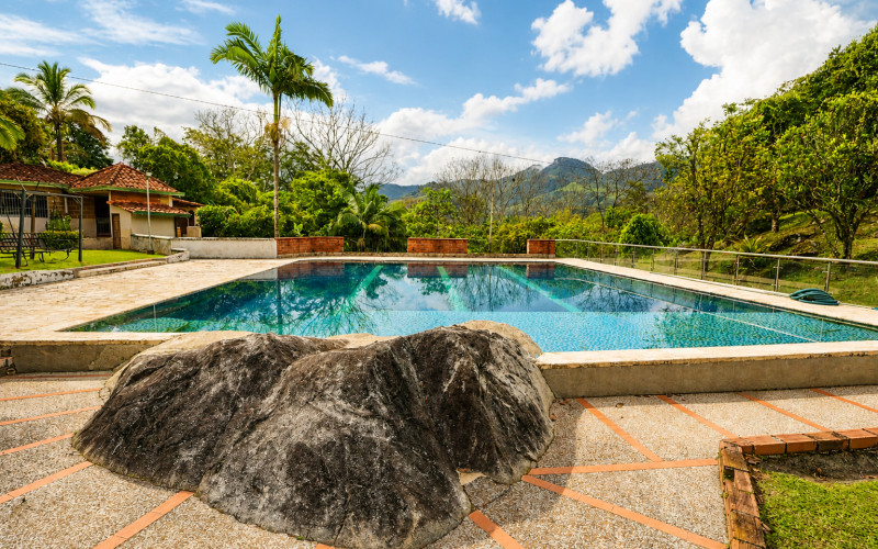 Finca El Paraíso–Barbosa: A Sanctuary of Nature Just 50 Minutes from Medellín
