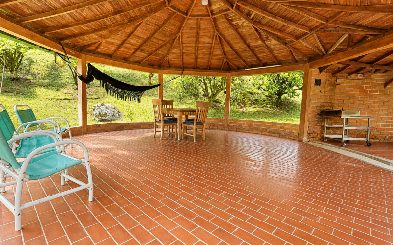 Finca El Paraíso–Barbosa: A Sanctuary of Nature Just 50 Minutes from Medellín