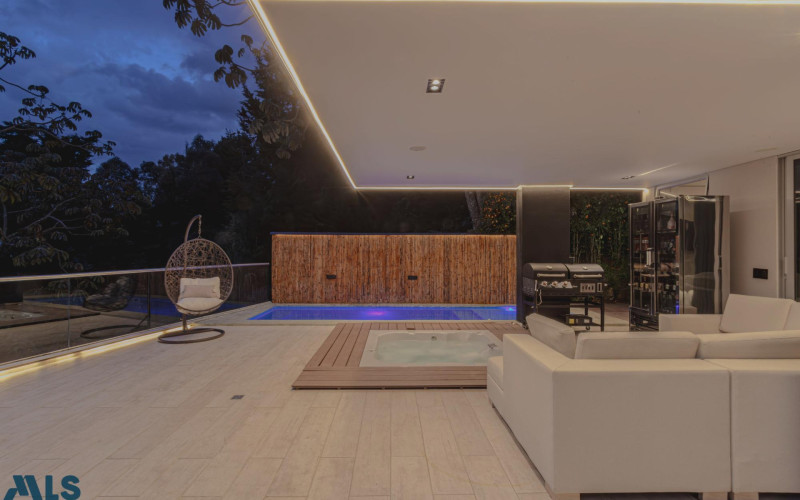 Casa en Medellín en Las Palmas
