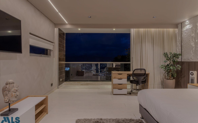 Casa en Medellín en Las Palmas