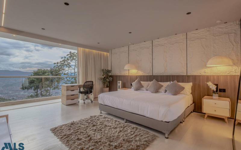 Casa en Medellín en Las Palmas