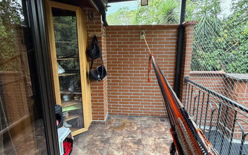 House in Loma de Las Brujas, Envigado, Antioquia.