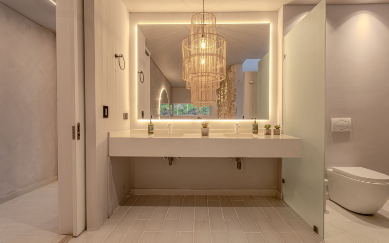 Luxury Independent Villa in Las Palmas, Medellin | High-Yield Short Term Rental Asset