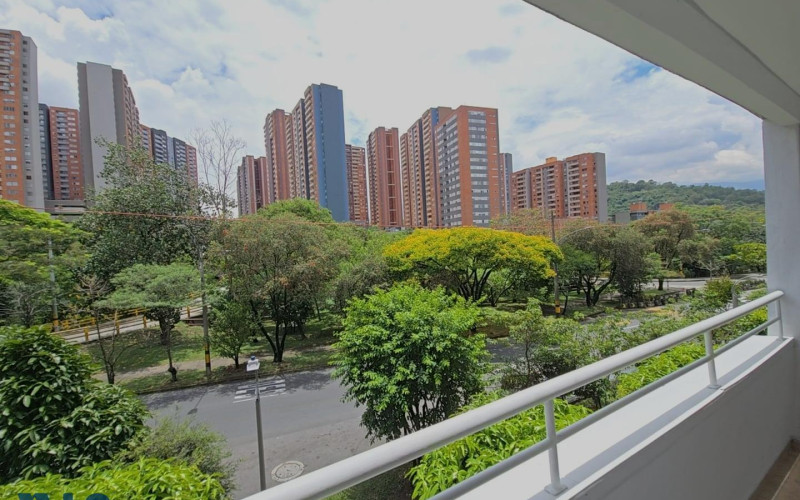 Apartamento en Medellín en Los Colores