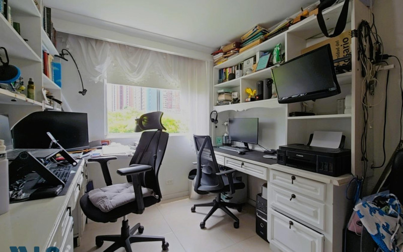 Apartamento en Medellín en Los Colores