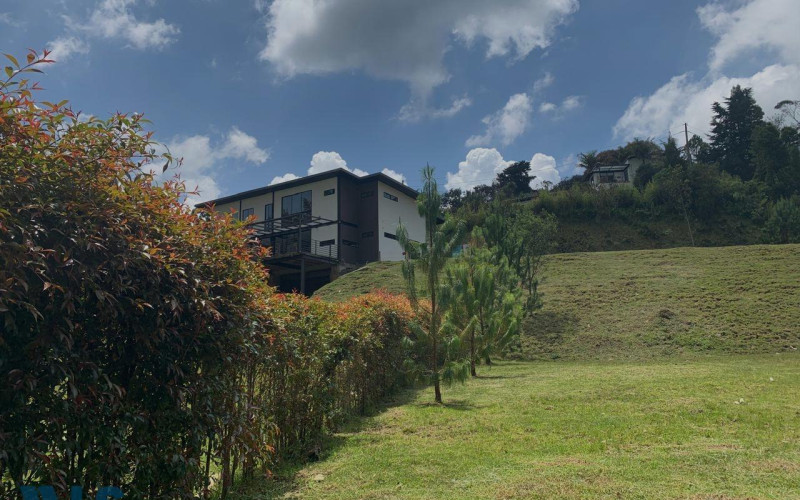 Lote Residencial en Envigado en Alto de las Palmas