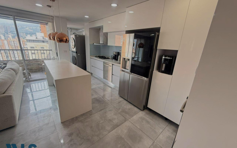 Apartamento en Medellín en Los Colores