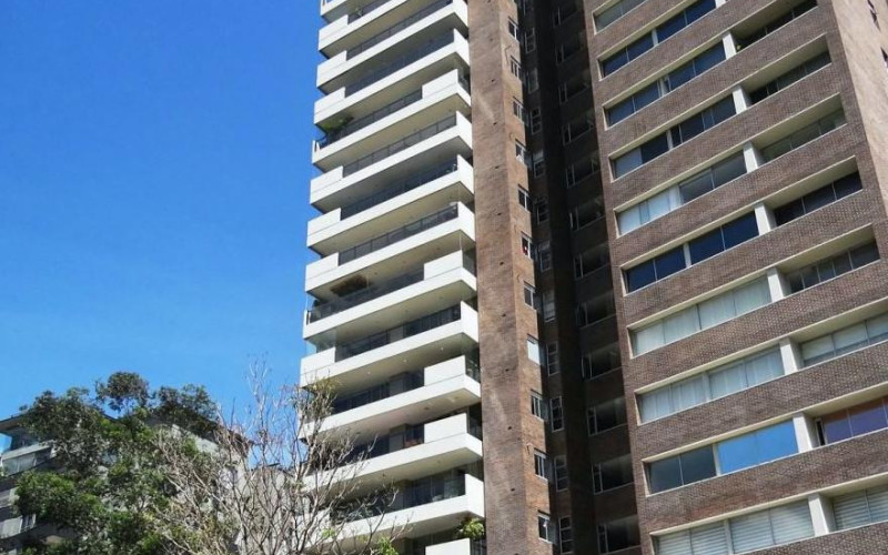 Exclusive Apartment in El Poblado, Medellín – 253m² of Luxury and Comfort