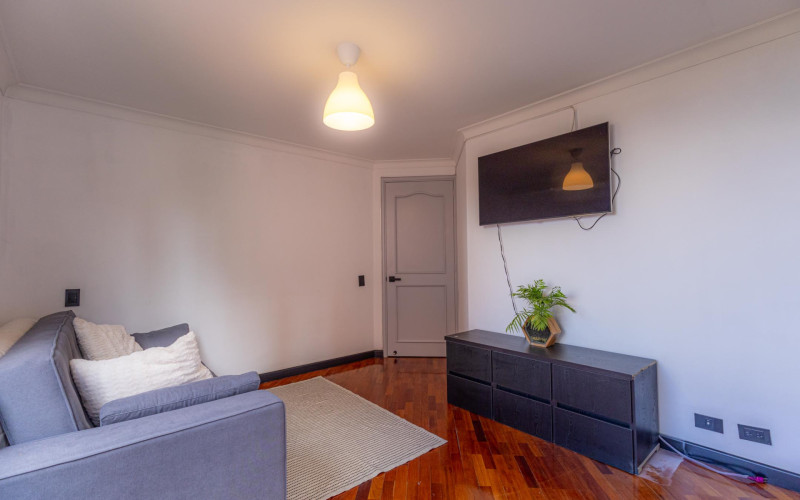 Renovated 165 m2 Apartment in El Tesoro, Medellin | 3 Bed + Den