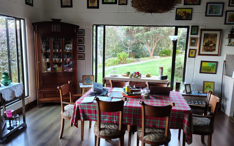 Luxury Estate in Santa Elena 8800 mts Facing Arví Park