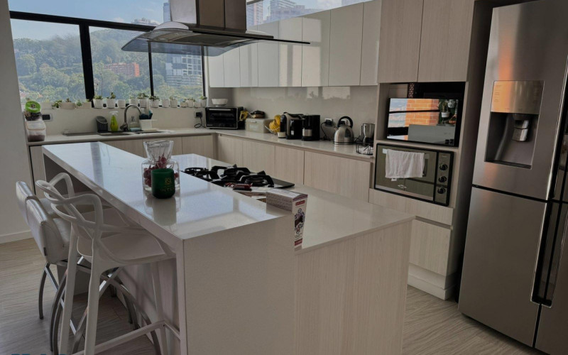 Apartamento en Medellín en Altos del Poblado