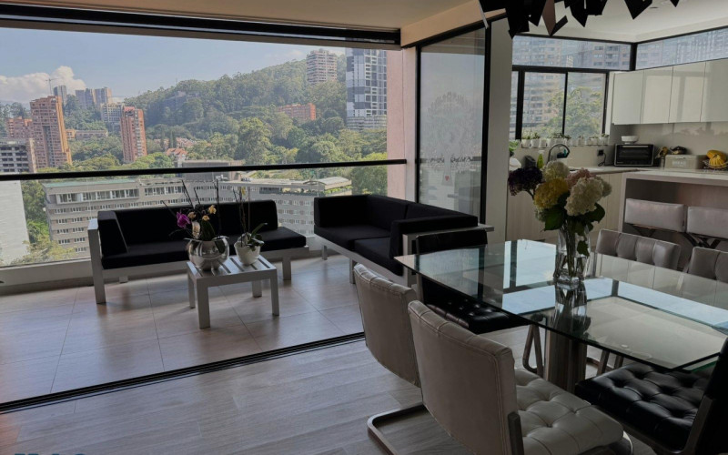 Apartamento en Medellín en Altos del Poblado