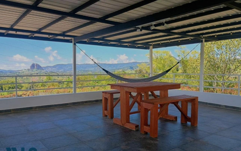 Casa en El Peñol en La honda