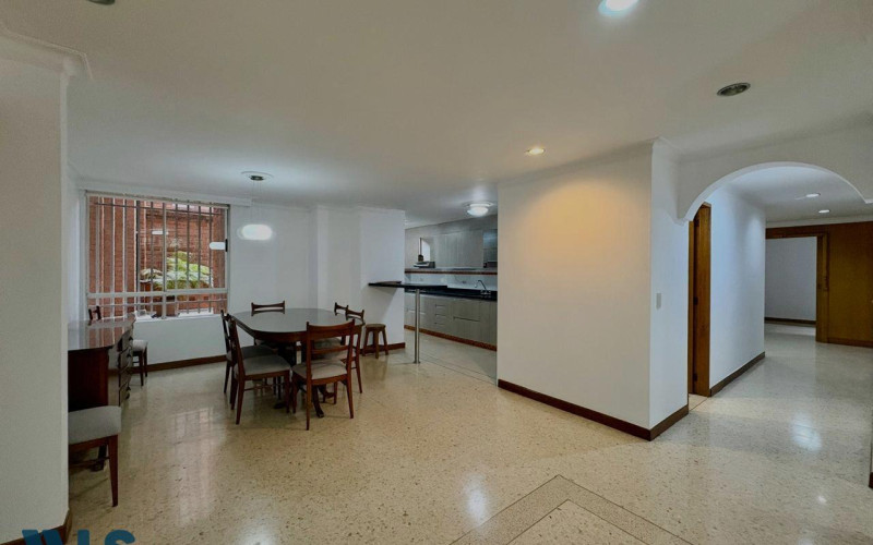 Apartamento en Medellín en Laureles