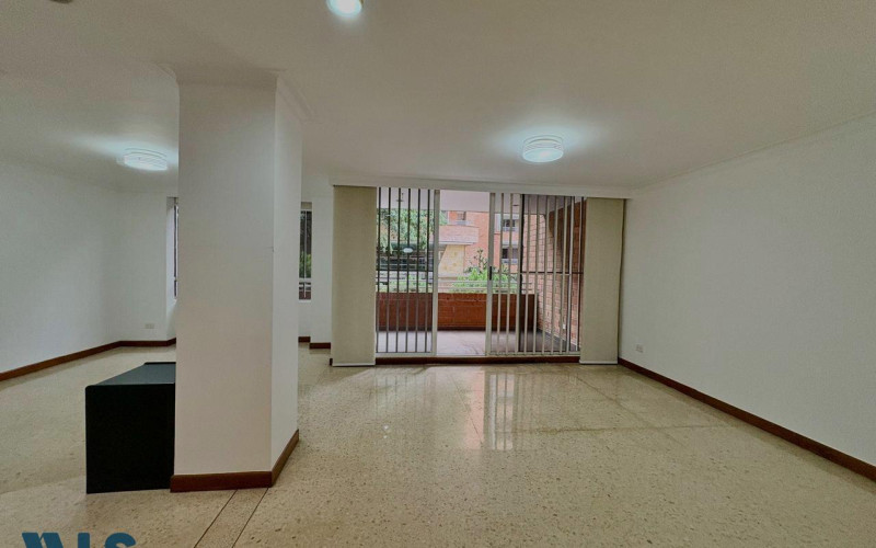 Apartamento en Medellín en Laureles