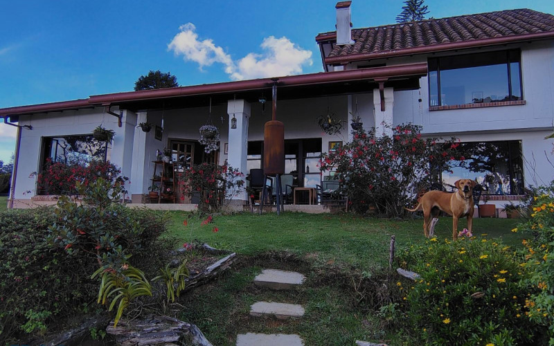 Casa en Santa Elena en Rural