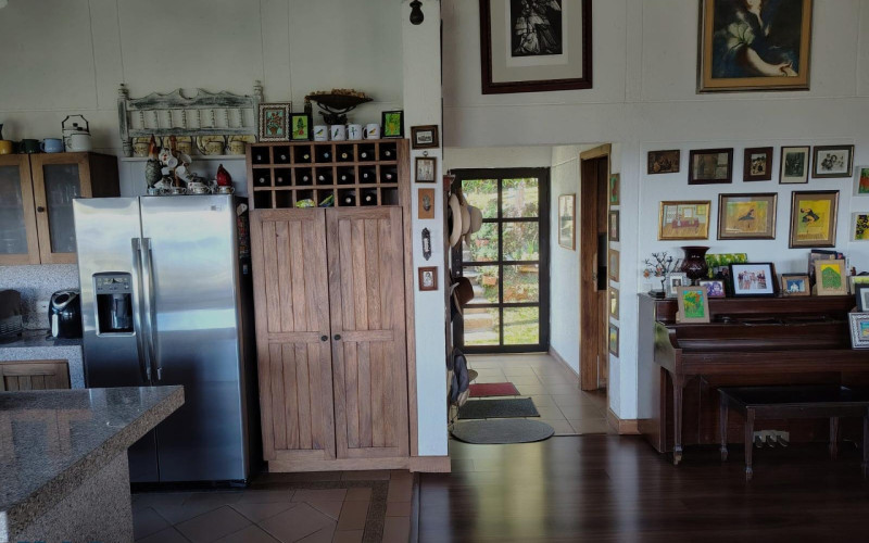 Casa en Santa Elena en Rural