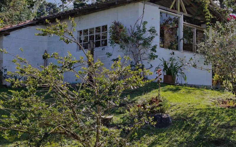 Casa en Santa Elena en Rural