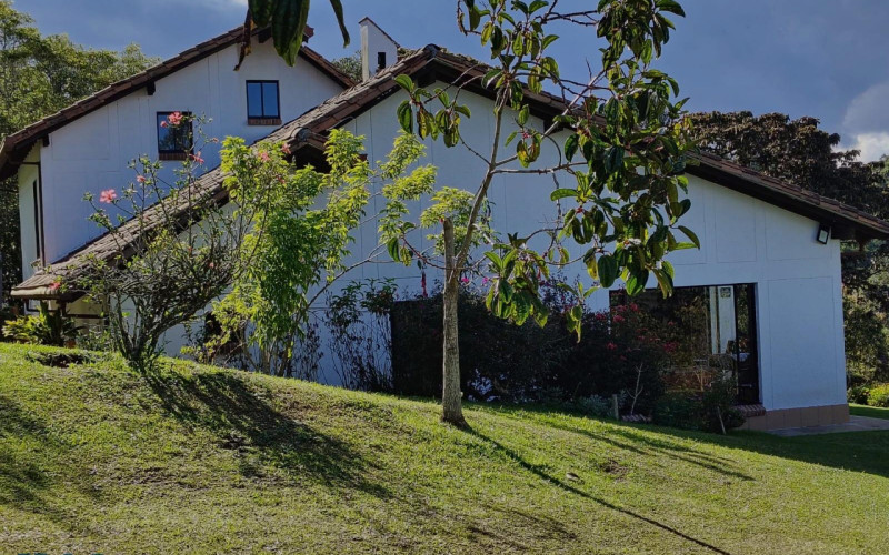 Casa en Santa Elena en Rural