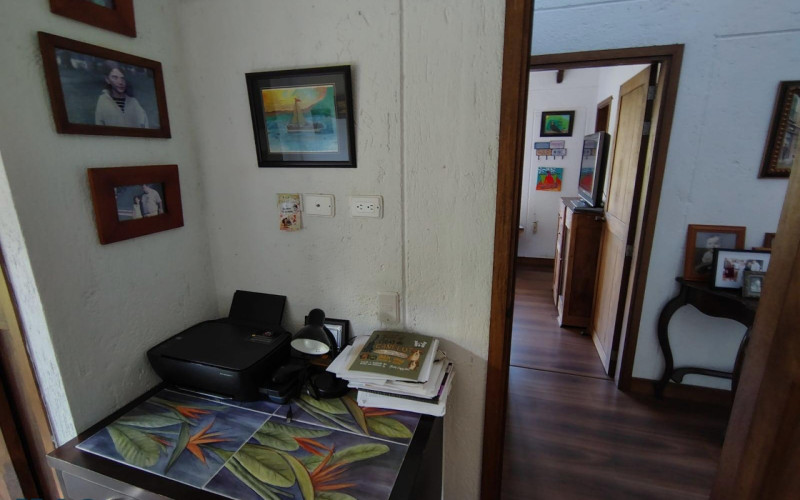 Casa en Santa Elena en Rural