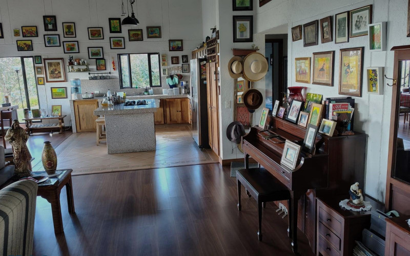 Casa en Santa Elena en Rural