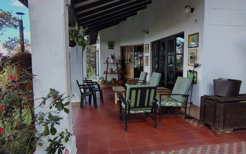 Casa en Santa Elena en Rural