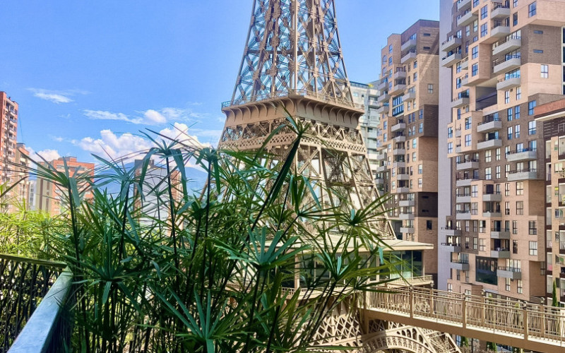 Luxury Apartment for Sale in Sabaneta, Medellín | Paris Complex | 3 BR + View