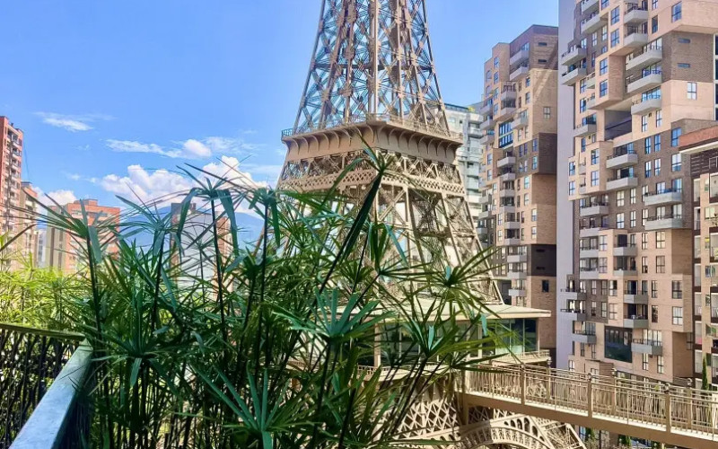 Luxury Apartment for Sale in Sabaneta, Medellín | Paris Complex | 3 BR + View