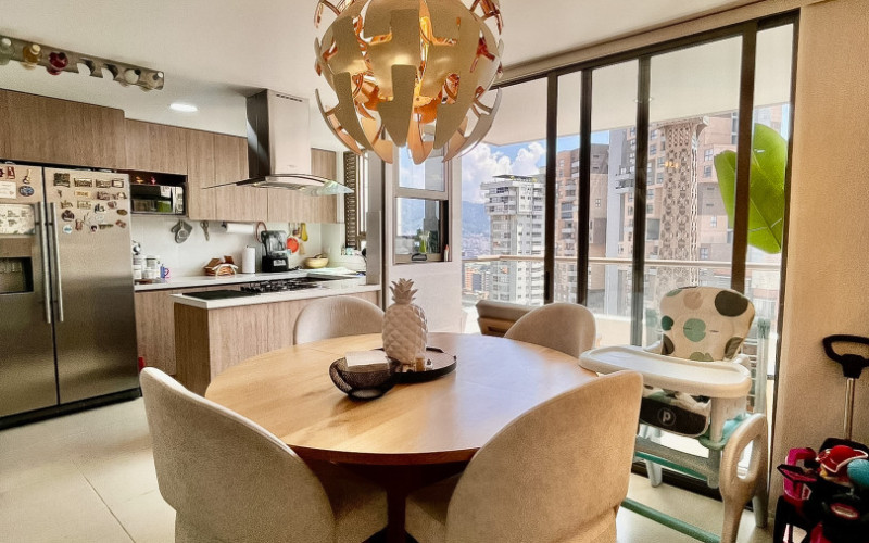 Luxury Apartment for Sale in Sabaneta, Medellín | Paris Complex | 3 BR + View