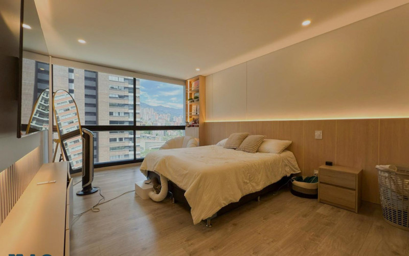 Apartamento en Medellín en Altos del Poblado