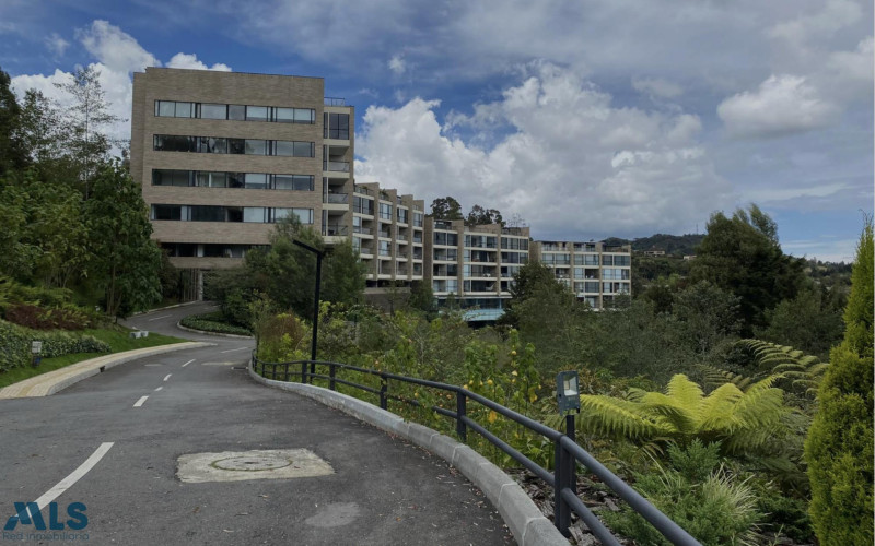 Apartamento en Envigado en Alto de las Palmas