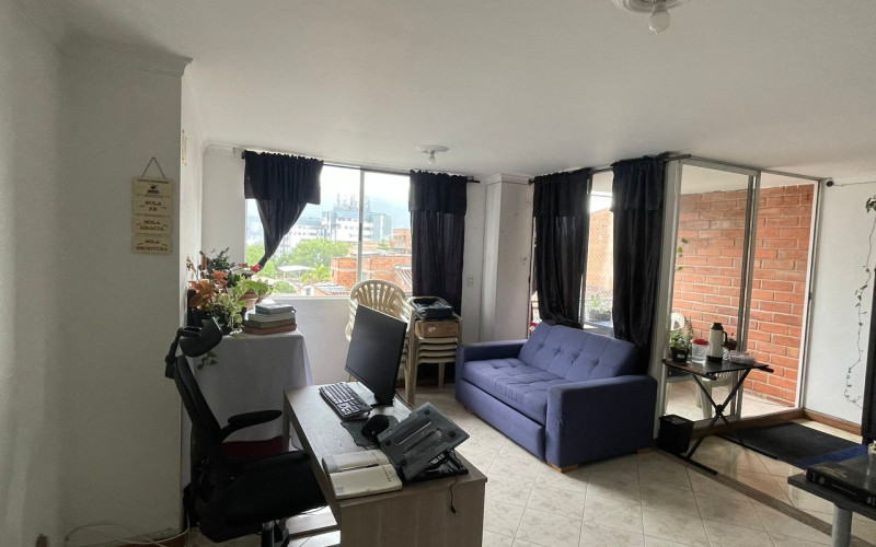 Apartment with Panoramic City Views in Laureles, Santa Teresita | 88m² | 