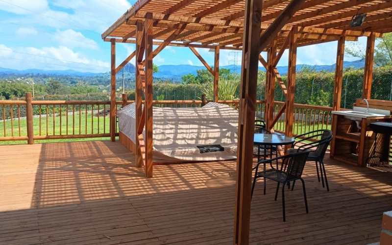 Country House in El Peñol | Rock View | Individual Deed & Short-Term Rentals Allowed (Chiquinquira)