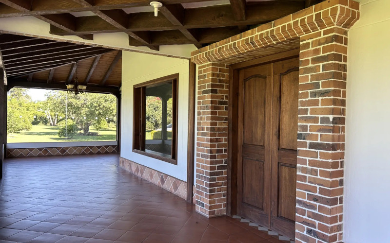 Luxury Country House for Sale in Llanogrande, Rionegro | Gated Style Security & Minutes from JMC Airport