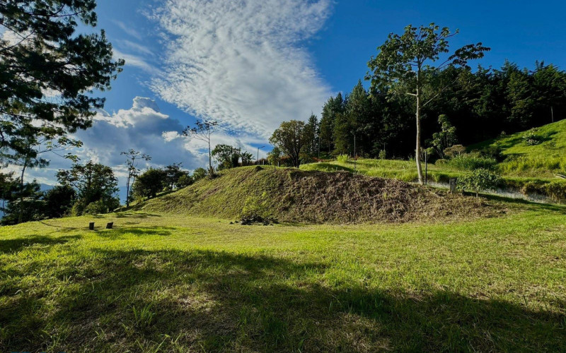 Lote Residencial en Envigado en Loma del Escobero