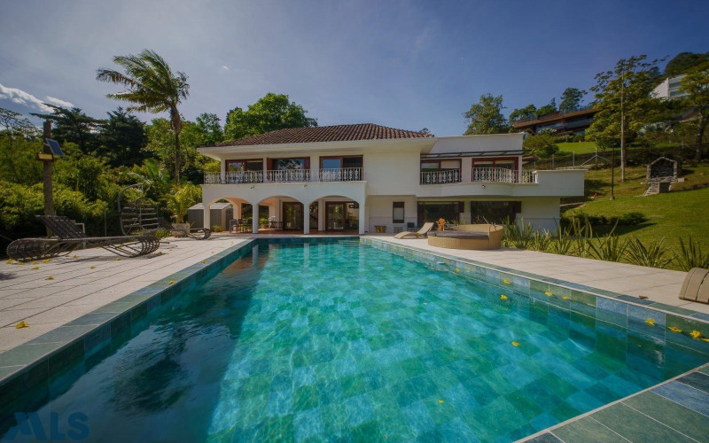 Casa en Medellín en Las Palmas