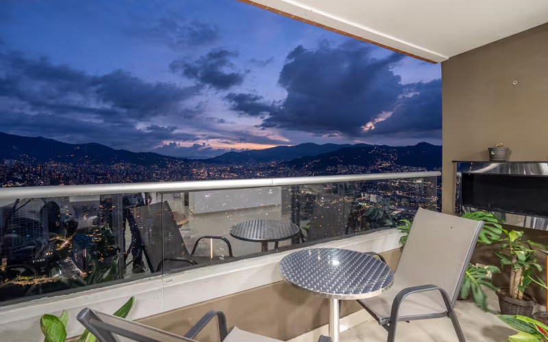 Luxury Apartment for Sale in El Poblado, Las Palmas – High Rental Potential & Panoramic Views