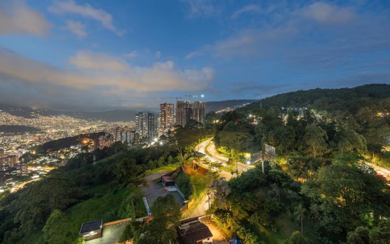 Luxury Apartment for Sale in El Poblado, Las Palmas – High Rental Potential & Panoramic Views