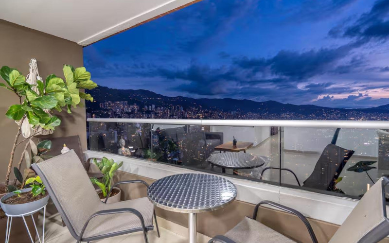 Luxury Apartment for Sale in El Poblado, Las Palmas – High Rental Potential & Panoramic Views