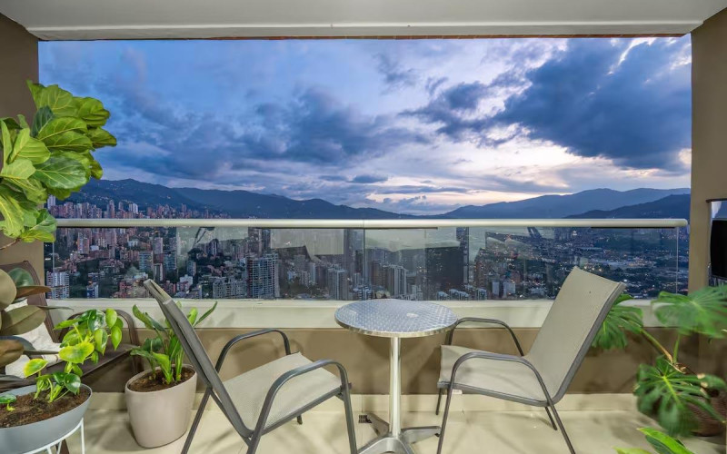 Luxury Apartment for Sale in El Poblado, Las Palmas – High Rental Potential & Panoramic Views