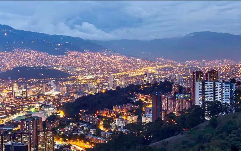 Luxury Apartment for Sale in El Poblado, Las Palmas – High Rental Potential & Panoramic Views