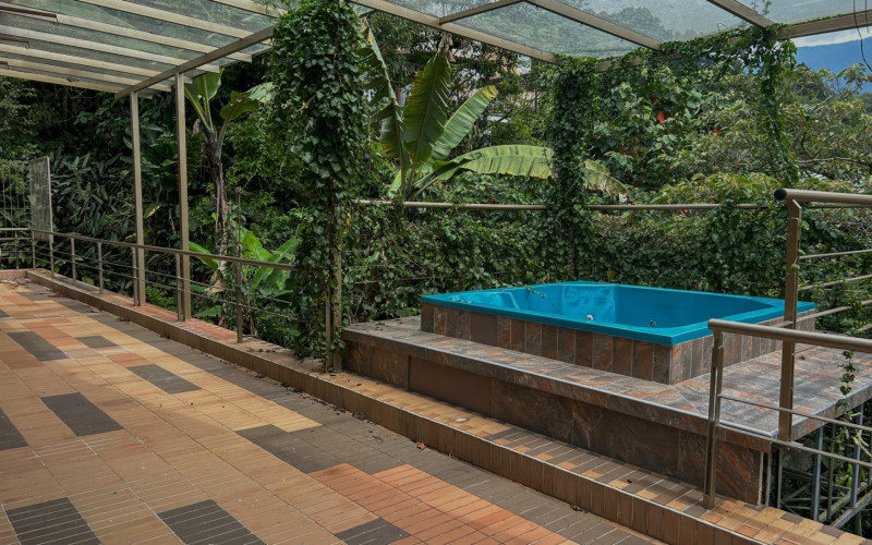 Casa en Envigado en Loma del Escobero