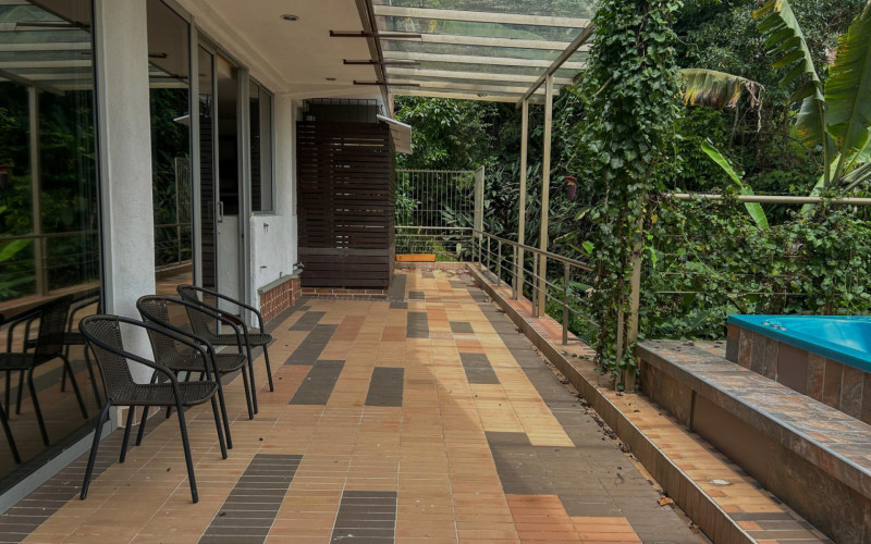 Casa en Envigado en Loma del Escobero