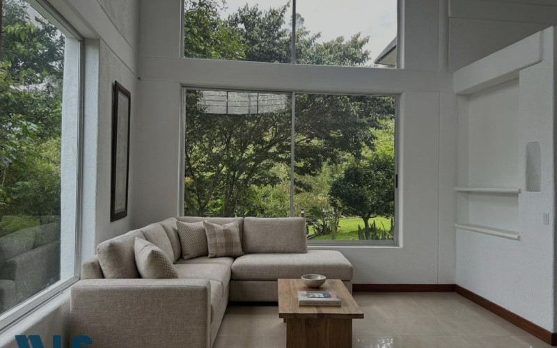 Casa en Envigado en Loma del Escobero