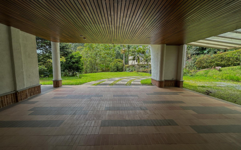 Casa en Envigado en Loma del Escobero